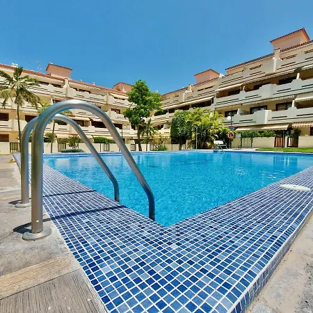 Pool Sunset Apartment