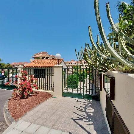 Апартаменты Pool Sunset *