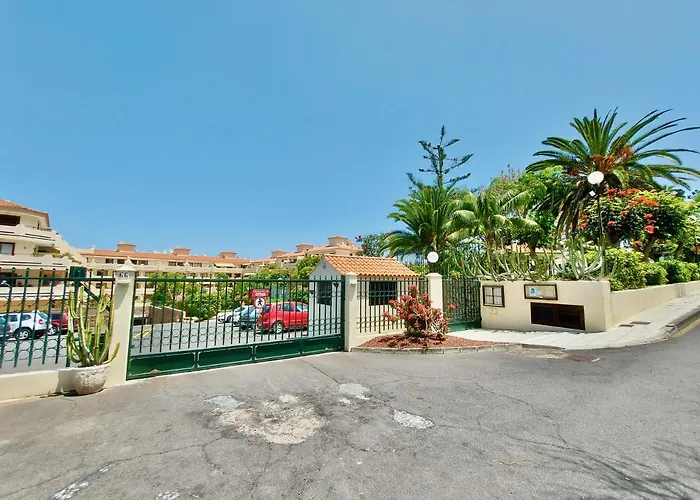 Pool Sunset דירה *